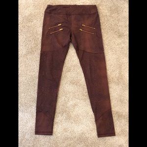 Varley Burgundy Palms Tights with zipper detail S